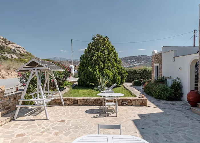 Zefyros Aparthotel 3*