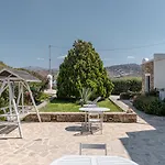 Zefyros Aparthotel 3*