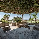 Zefyros Aparthotel