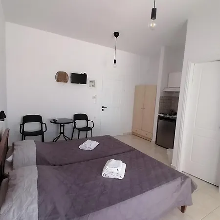 Lägenhetshotell Zefyros 3*