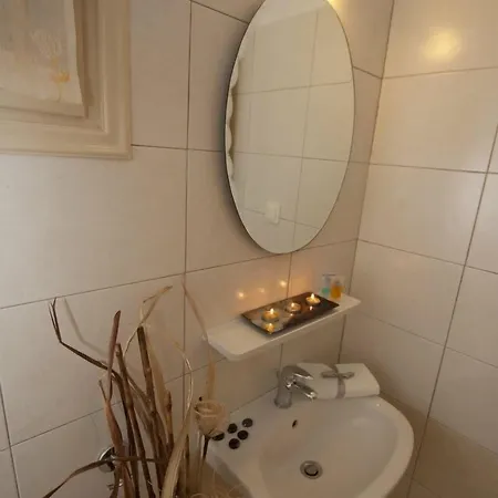 Zefyros Lägenhetshotell 3*