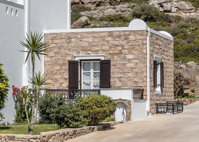 泽富罗斯公寓酒店 3* Pláka