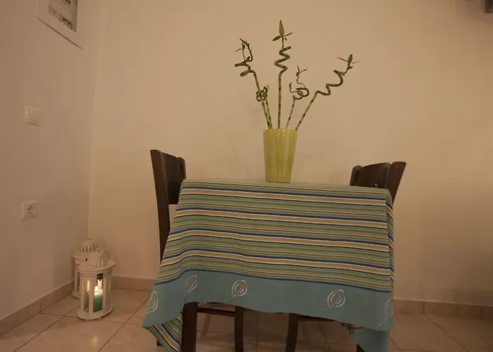 泽富罗斯公寓酒店 3* Pláka