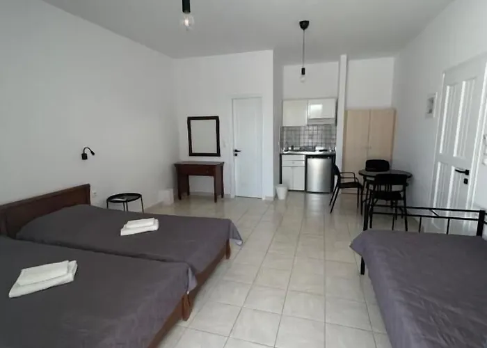 Zefyros 아파트호텔 3*